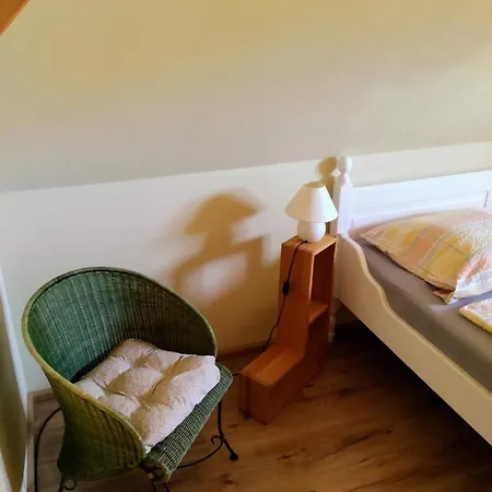 Schone, Gepflegte Ferienwohnung In Ostseenahe Gelbensande
